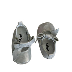 Rosebud Leather Shoes - Silver